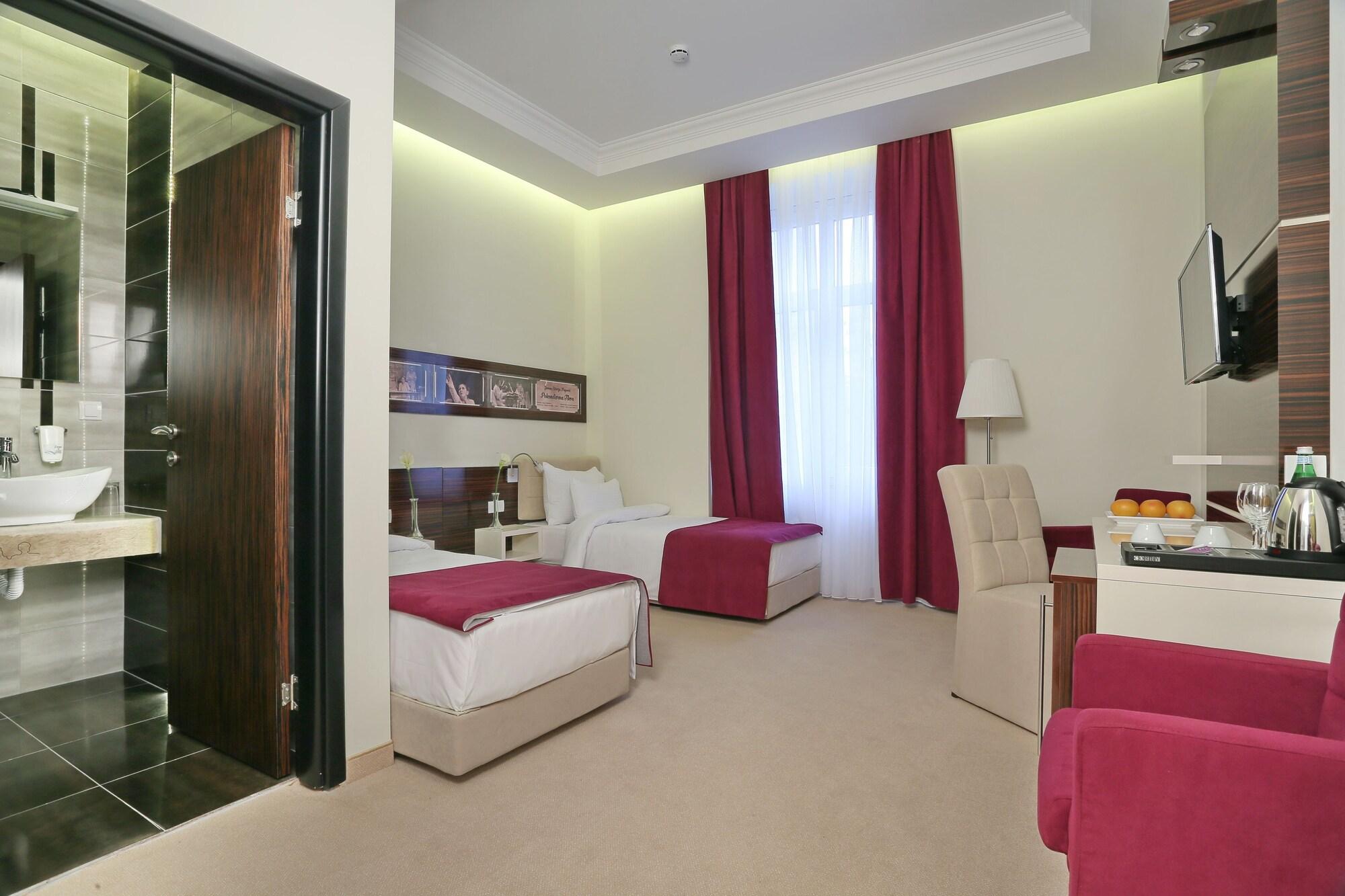 Hotel Theater Belgrade Garni Extérieur photo