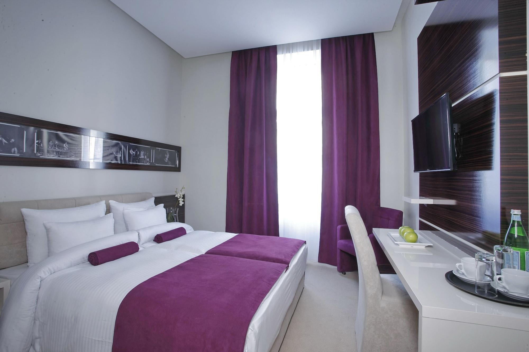 Hotel Theater Belgrade Garni Extérieur photo