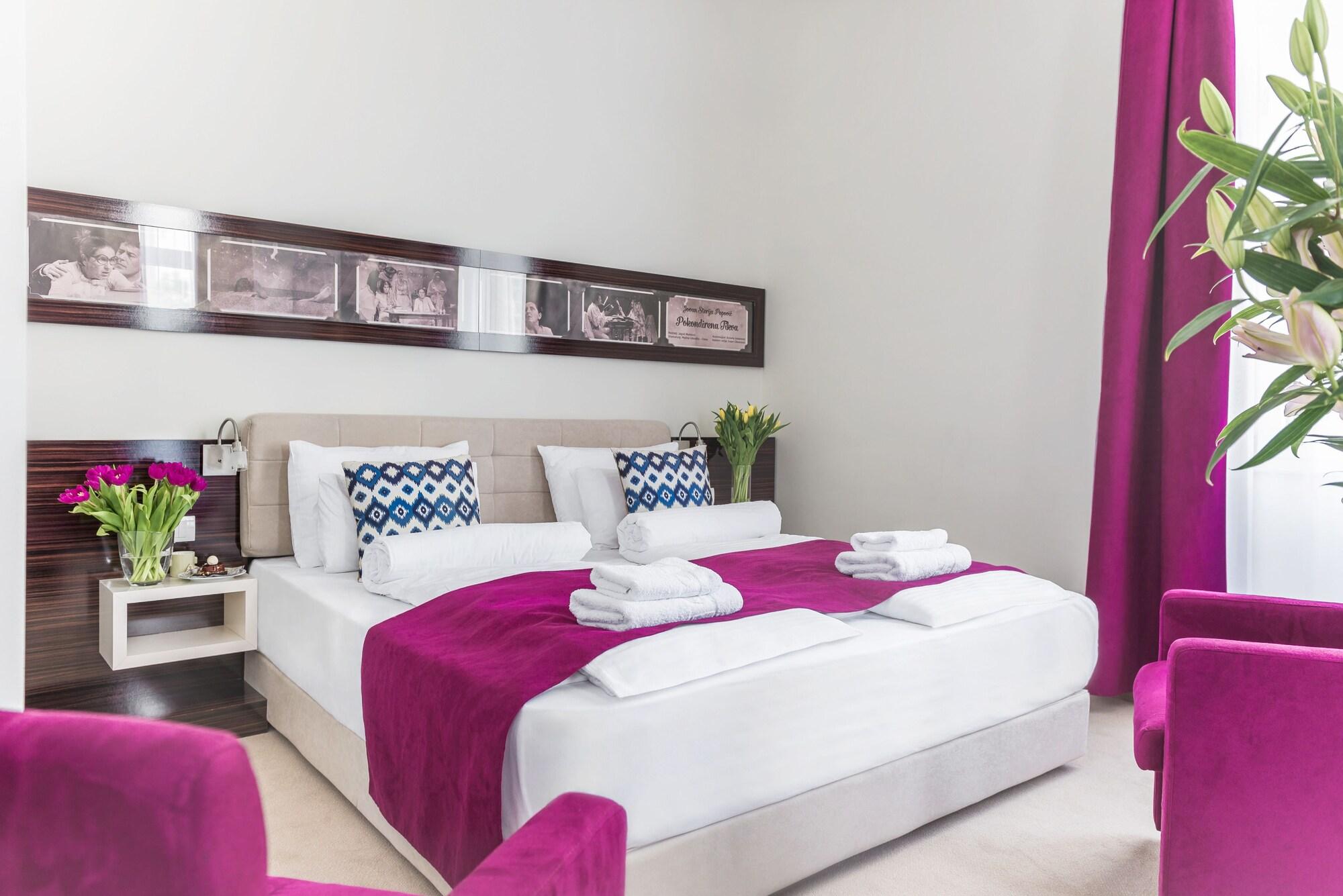 Hotel Theater Belgrade Garni Extérieur photo
