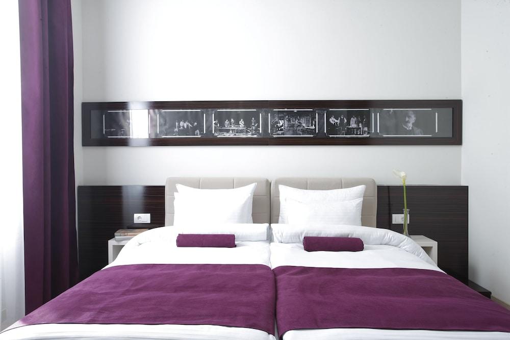 Hotel Theater Belgrade Garni Extérieur photo