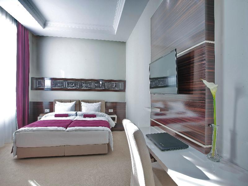 Hotel Theater Belgrade Garni Extérieur photo
